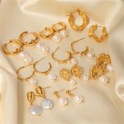 Roostevabast terasest pärliga kõrvarõngad